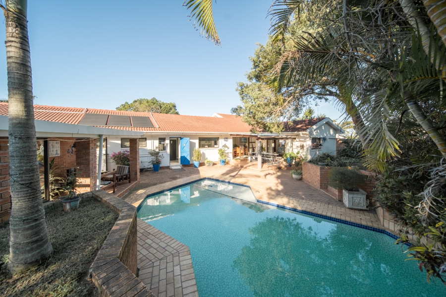 4 Bedroom Property for Sale in Bonza Bay Eastern Cape